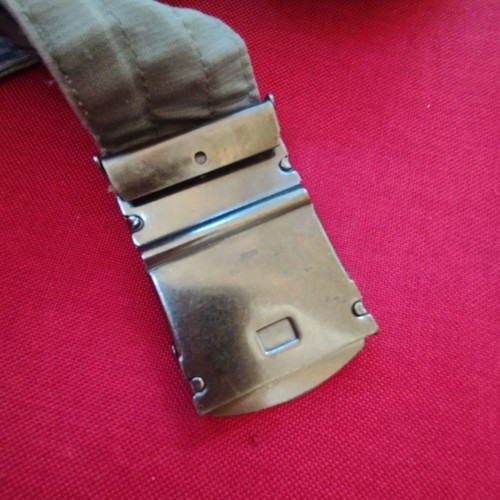 Active Wear adjustable green belt like new, size 135