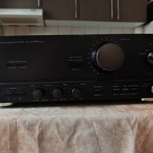 Technics Stereo Integrated Amplifier SU-V570 PXS cap like new