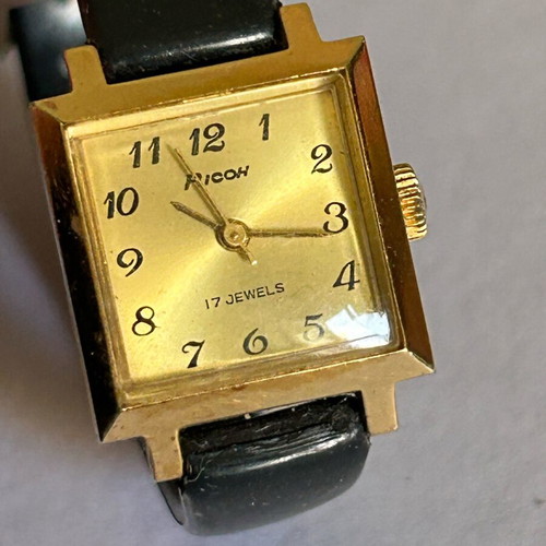 Ricoh Vintage Lady’s Watch Made in Japan Like New