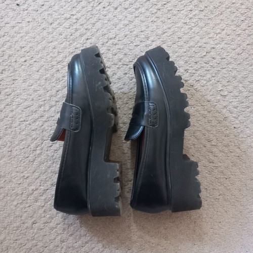 Loafers women's shoes size 36 black like new