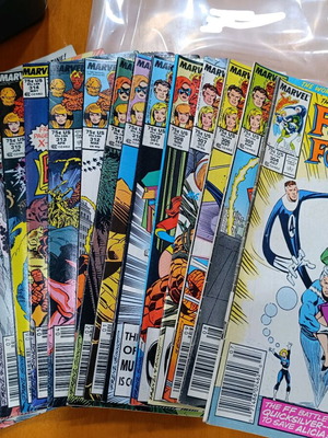 Marvel Fantastic Four comics like new, 21 issues