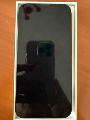 iPhone 13 like new, black, 128GB
