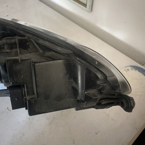 Golf 5 Driver Headlight black with projector like new