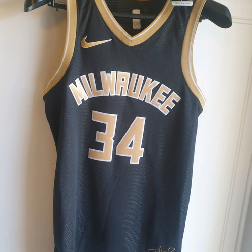 NBA Antetokounmpo Medium Basketball Jersey New With Tags