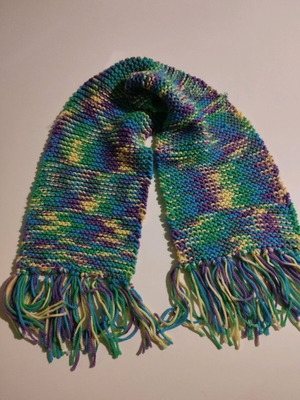 Children's handmade knitted scarf like new, multicolored