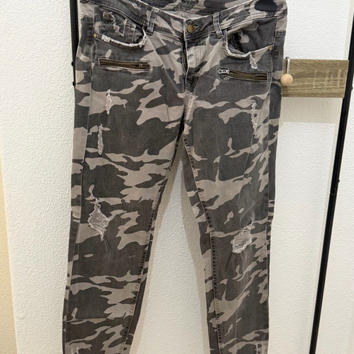 Zara military pants like new with gift shirt and thin sweater