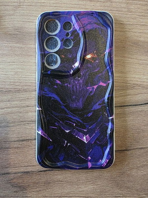 Samsung S25 Ultra case like new with 3D design
