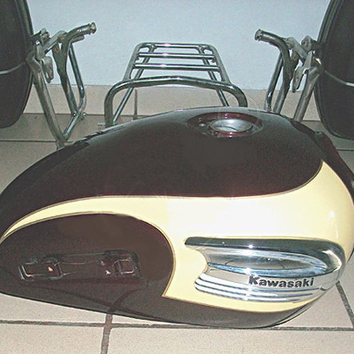 Kawasaki W650 fuel tank used