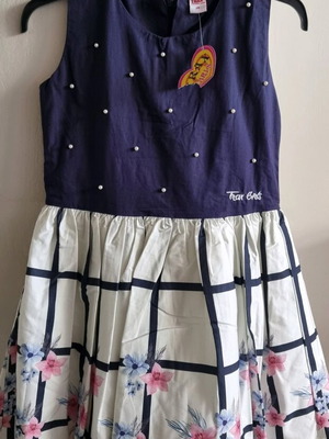 Dress with pearls new, size 14 years