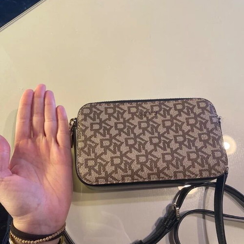 DKNY Bryant Logo crossbody bag new, black and beige