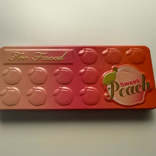 Too Faced Sweet Peach eyeshadow palette used