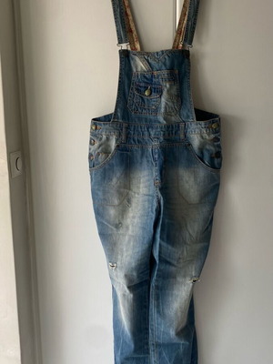 Bershka Large denim salopette like new with floral lining blue