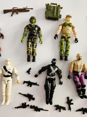 Gijoe figures with accessories lot