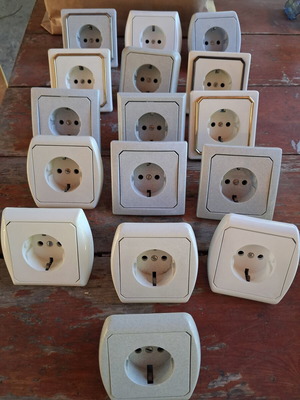 Century Control Schuko Flush Mount Power Outlets Set of 16 New