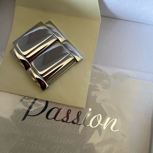 Dassion Paris steel watch like new, women's, white and silver