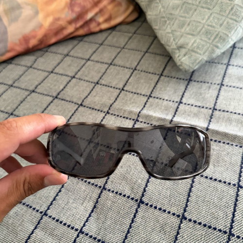 Arnette sunglasses used, black and gray