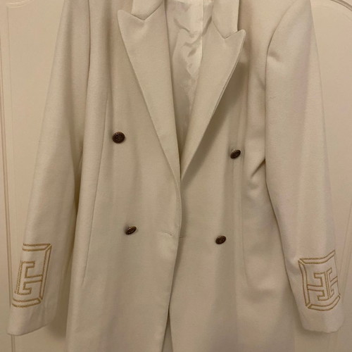 Nema coat new, white with gold embroidery on sleeves s/m