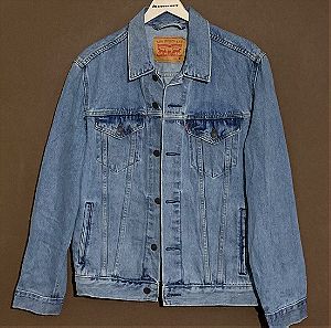 Levis jean jacket Size: medium