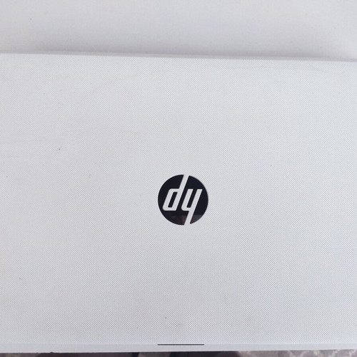 HP Laptop 15" 15-bw026nv like new with AMD A6, 4GB RAM, 128GB SSD