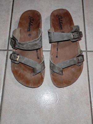 Sandals used, khaki, size 38-38.5