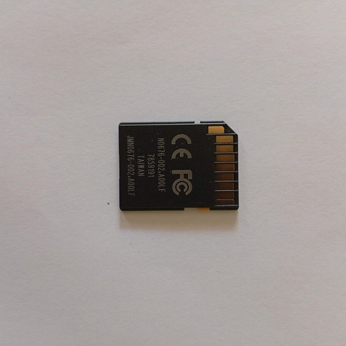 Kingston 32GB Class 1/10 SDHC Memory Card like new