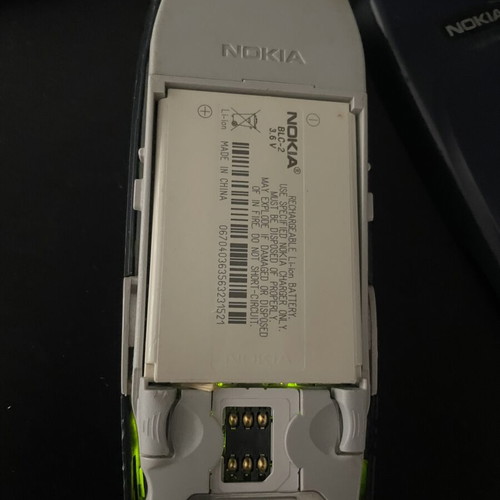 Nokia 3310 used, functional with original charger, unlocked