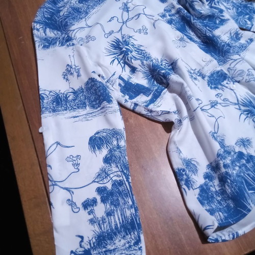 Bianco Lucci women's shirt new, small, vintage shades