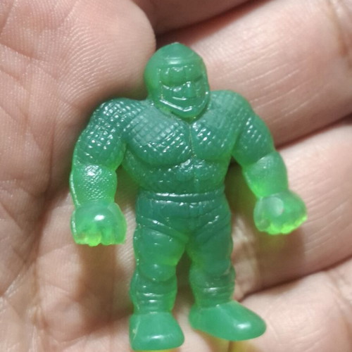 El Greco Exogini Kamikaze green figure vintage 80s