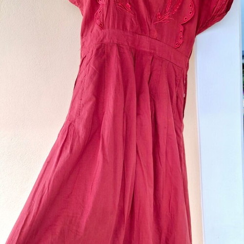 Karavan dress red with embroidery like new, size M