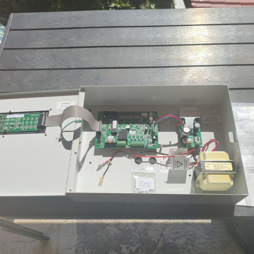 Paradox Matrix 2000 Fire Alarm Control Panel 4 Zones new