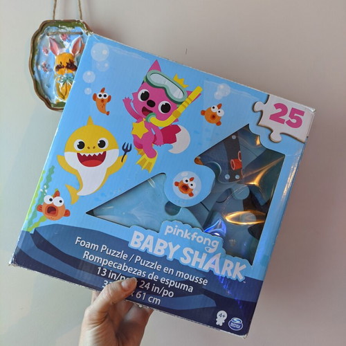 Baby Shark Foam Puzzle used, large soft material