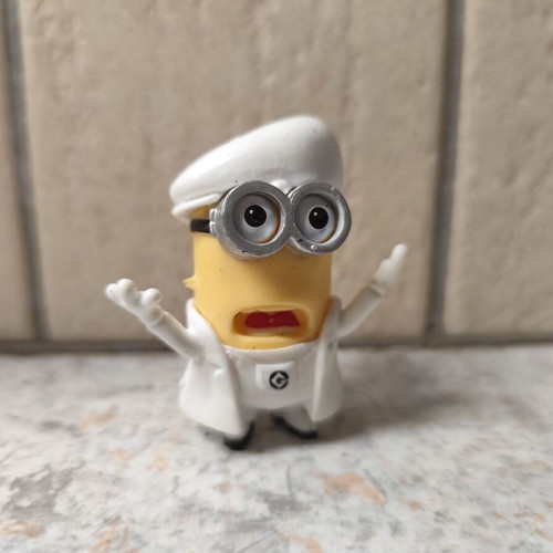 Minion figure like new