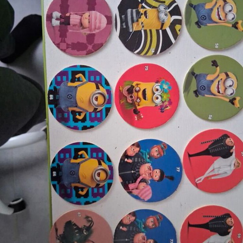 Chipicao Despicable Me 2017 collectible caps set of 68, like new