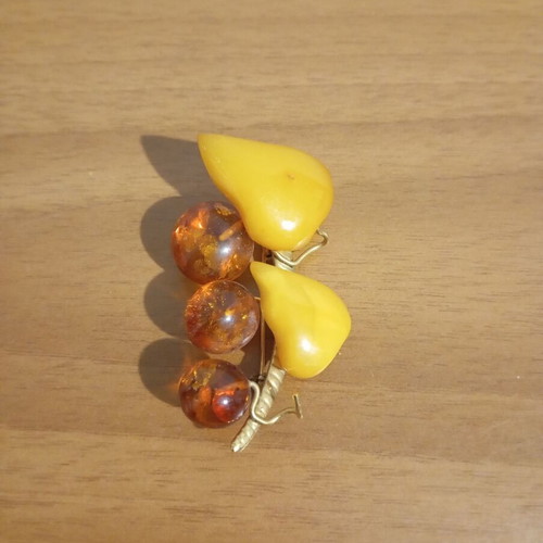 8KR vintage pin used, amber, Russia