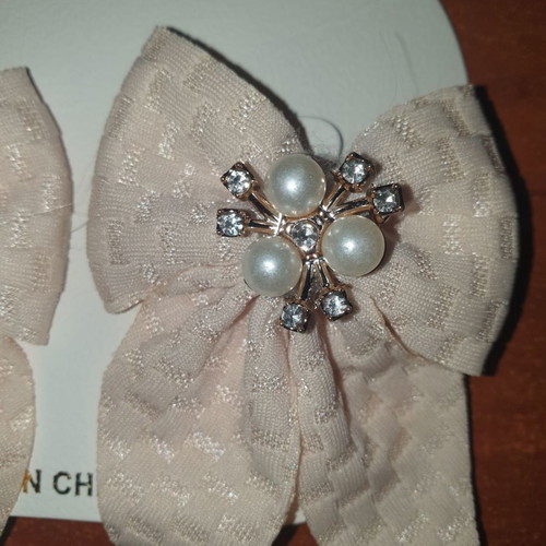 Hair bows new, elegant, box only