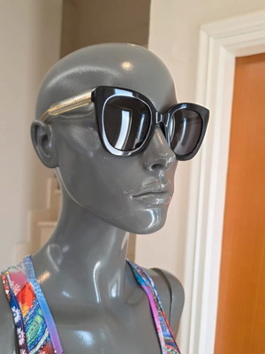 Gucci слънчеви очила cat-eye нови, черни със златисти акценти GG0564S