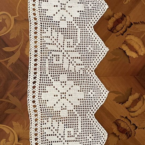 Set of 4 handmade traditional crochet doilies used