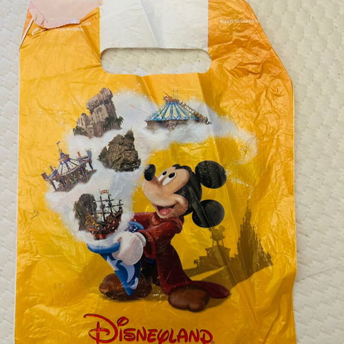 Branded gift bags pack of 12 like new