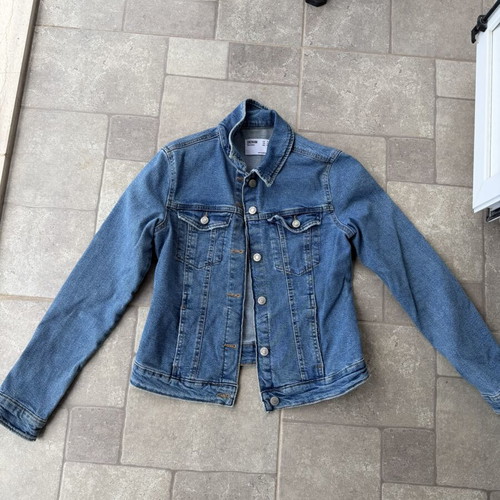 Denim jean jacket Bershka medium vintage style like new, blue