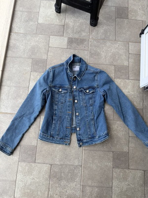 Denim jean jacket Bershka medium vintage style like new, blue