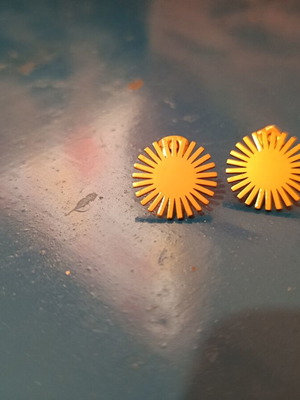 Sun earrings new, gold tone