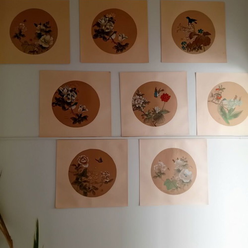 Authentic Chinese painting on silk like new