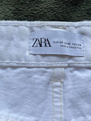 Γυναικείο σορτς Zara άσπρο σαν καινούργιο, νούμερο 34-36