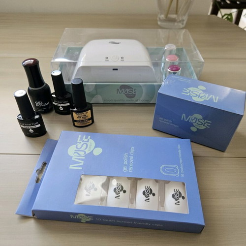 Muse Society manicure set with LED lamp and gel polish