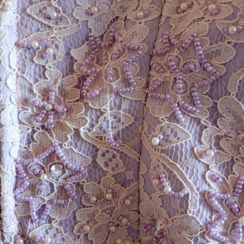 Wedding dress used lilac size 46 with lace and beads