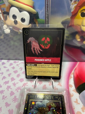 Κάρτα Disney Lorcana TCG Poisoned Apple foil/holographic σε άριστη κατάσταση