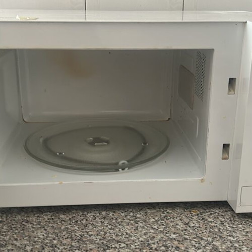Microwave oven used, Samsung, fully functional