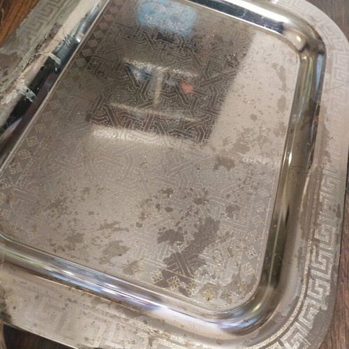 Metal serving tray