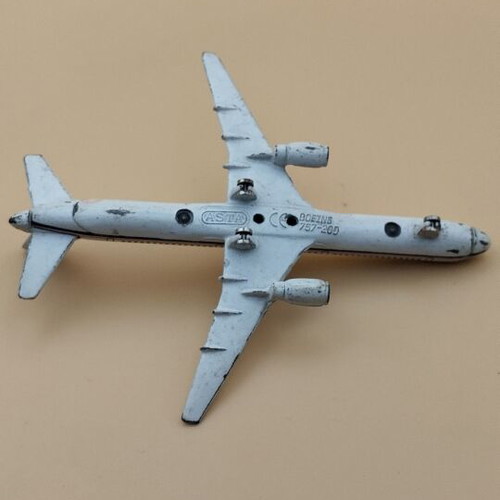 Collectible airplanes and helicopter used, Matchbox, Zymex, ASTA