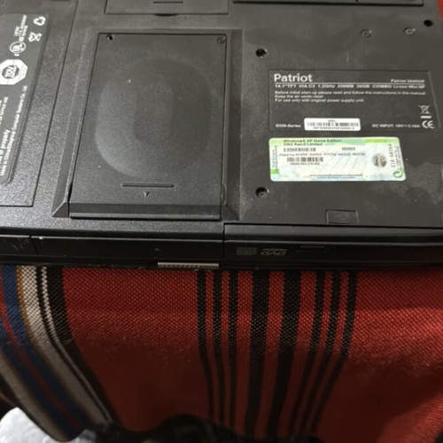 Patriot 3040gr laptop used for parts without charger